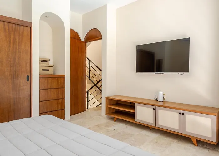 Ocean Breeze - A Few Steps From The Beach! Villa *