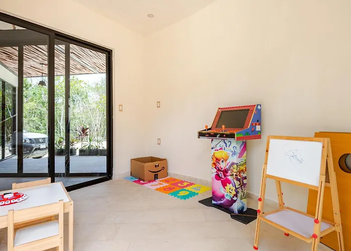 Villa Ocean Breeze - A Few Steps From The Beach! *